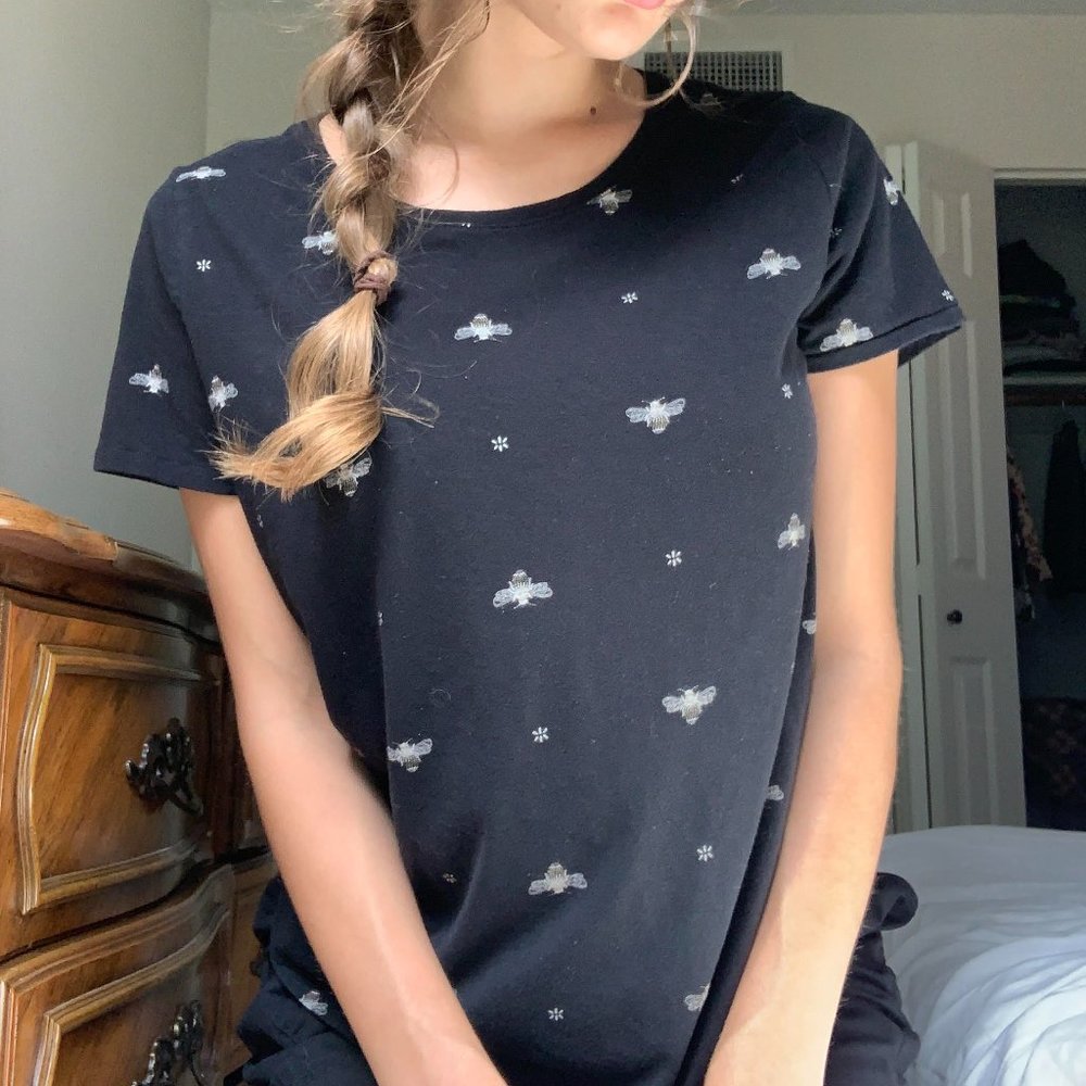 Black Bumble Bee Casual Back T-Shirt